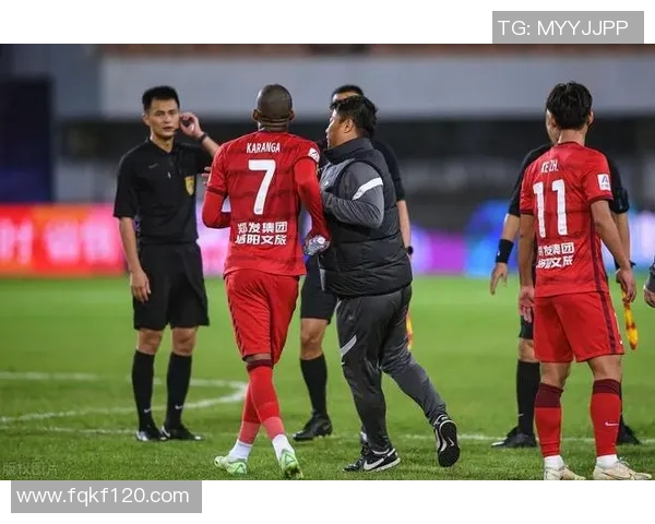 近日中超联赛爆发严重冲突三队集体离场引争议球迷呼吁联赛加强管理力度